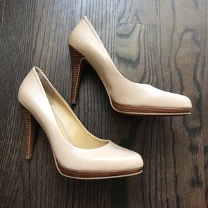 Nine West Rocha Platform Pump Size 8